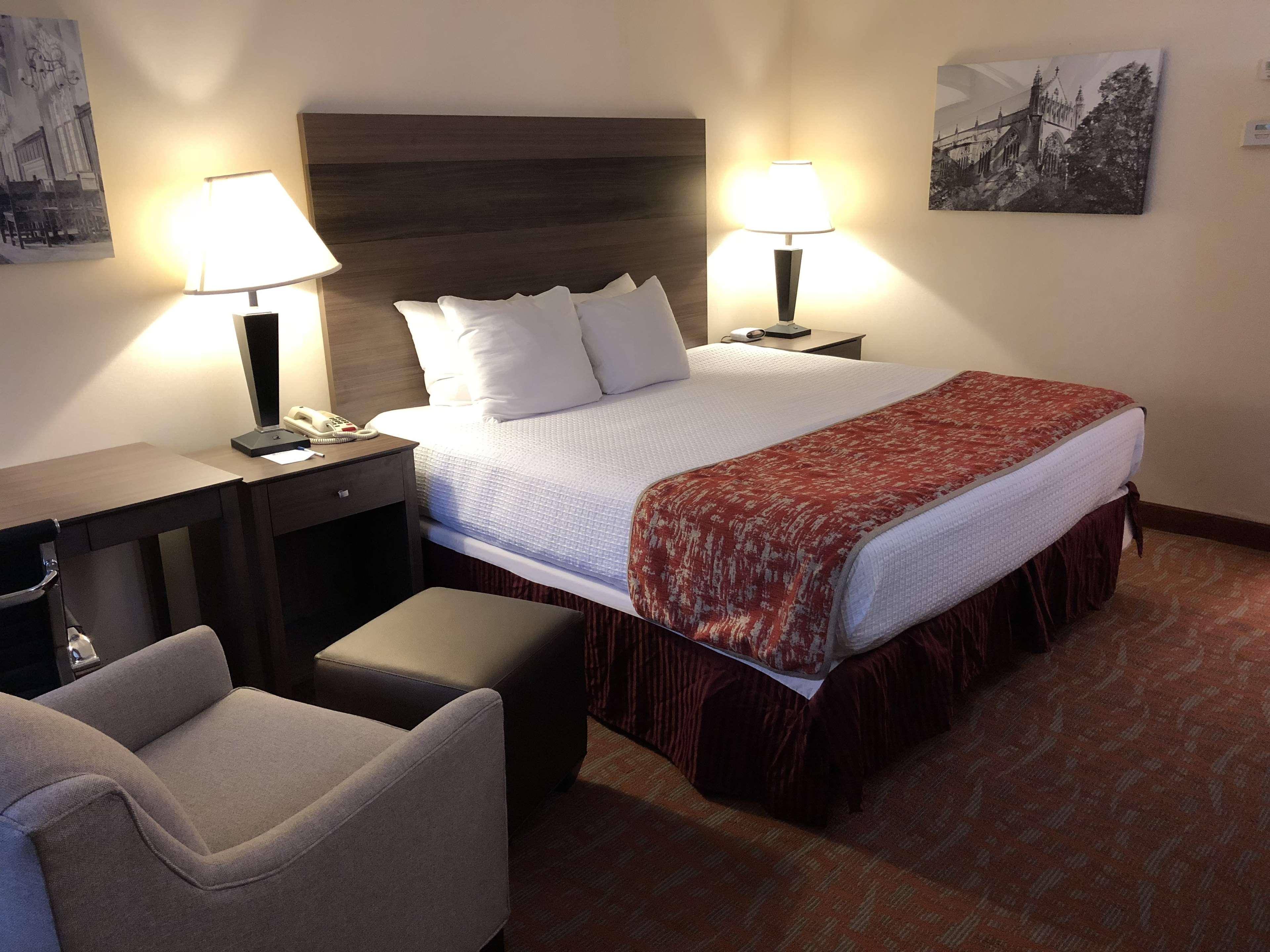 Mho Inn And Suites Monmouth Junction Экстерьер фото